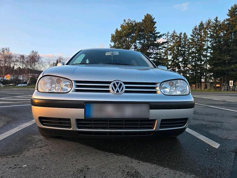 Gebraucht VW Golf IV 75 PS (55 kW) 2000 Silber Kleinwagen