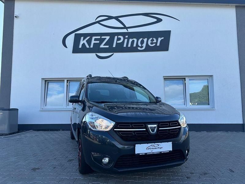 Grau Gebraucht 2018 Dacia Dokker Ambiance Van | 9.999 € (Etwas zu teuer) - Bild 1/4