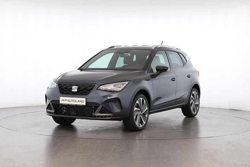 Neu Seat Arona FR 116 PS (85 kW) 2025 Magnetic grau metallic / midni SUV
