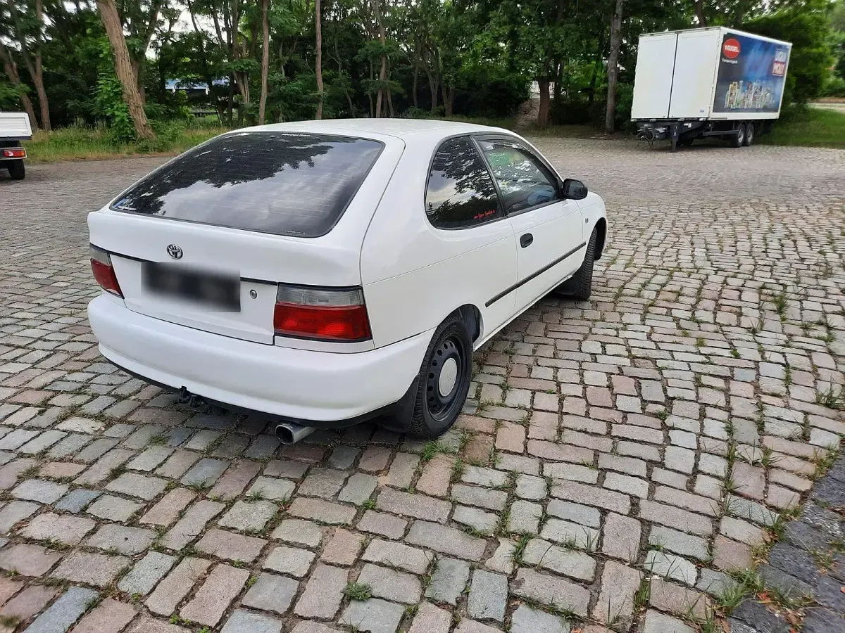Gebraucht Toyota Corolla 140 PS (102 kW) 1993 Weiß Limousine