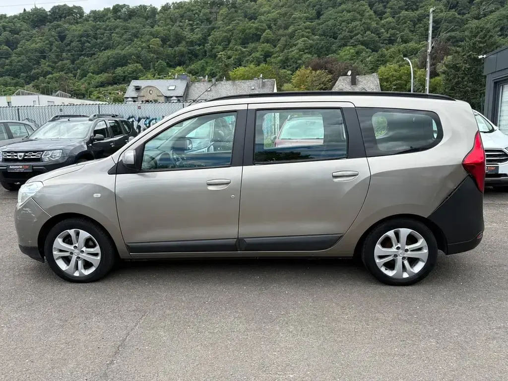 Gebraucht Dacia Lodgy 107 PS (78 kW) 2013 Braun Van / Kleinbus