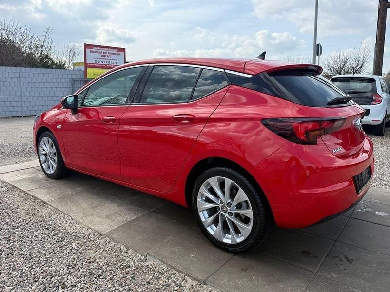 Gebraucht Opel Astra Innovation 150 PS (110 kW) 2019 Rot Limousine