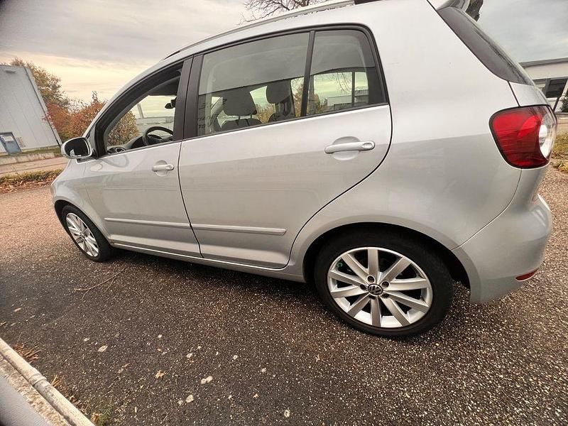 Gebraucht VW Golf Plus Cross Highline 122 PS (89 kW) 2009 Silber Van / Kleinbus