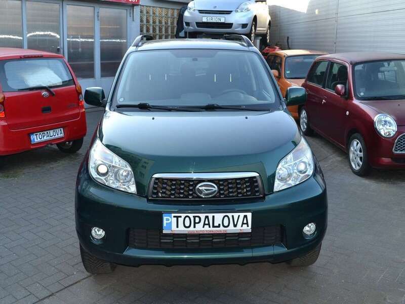 Grün Gebraucht 2010 Daihatsu Terios SUV | 9.990 € - Bild 1/4