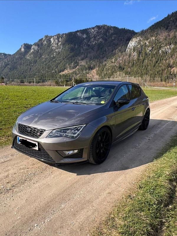 Second-hand Seat Leon I-Tech 125 CP (91 kW) 2015 Gri Berlinǎ