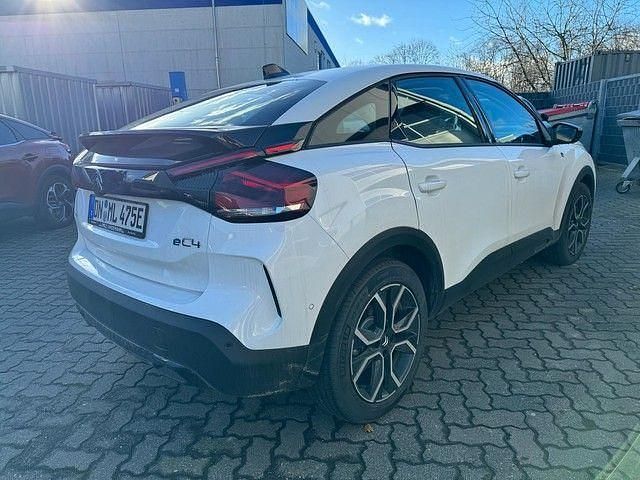 Gebraucht Citroën e-C4 100 kW (136 PS) 2023 Polarweiss /zweis Limousine