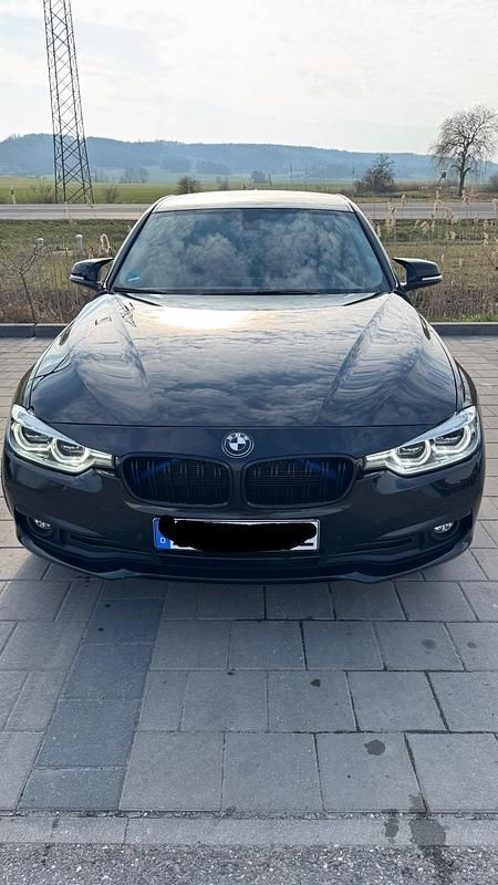 Gebraucht BMW 320 190 PS (139 kW) 2018 Schwarz Limousine