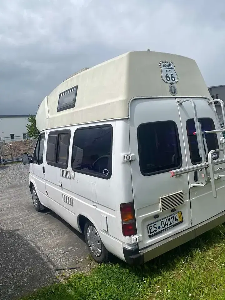 Gebraucht Ford Transit 69 PS (50 kW) 1991 Weiß Limousine
