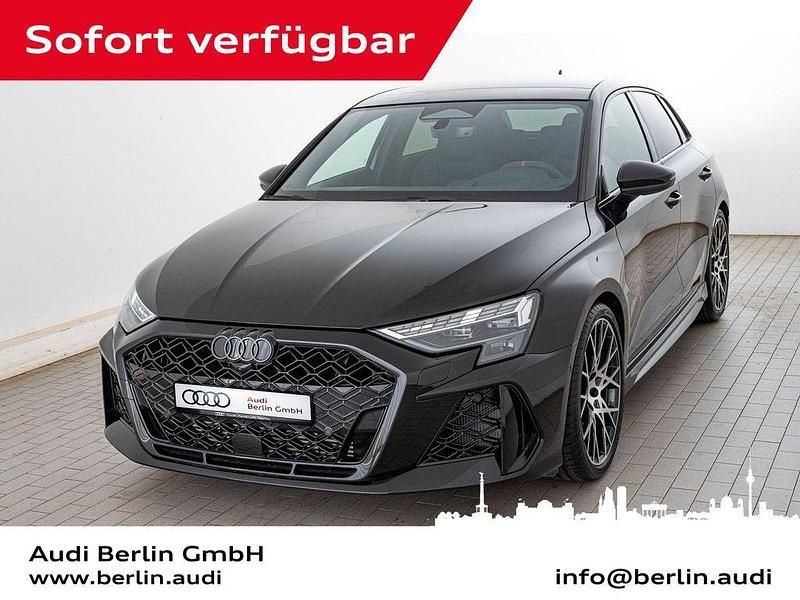Schwarz Neu 2025 Audi RS3 Sportback Sport Kleinwagen | 82.905 € - Bild 1/4