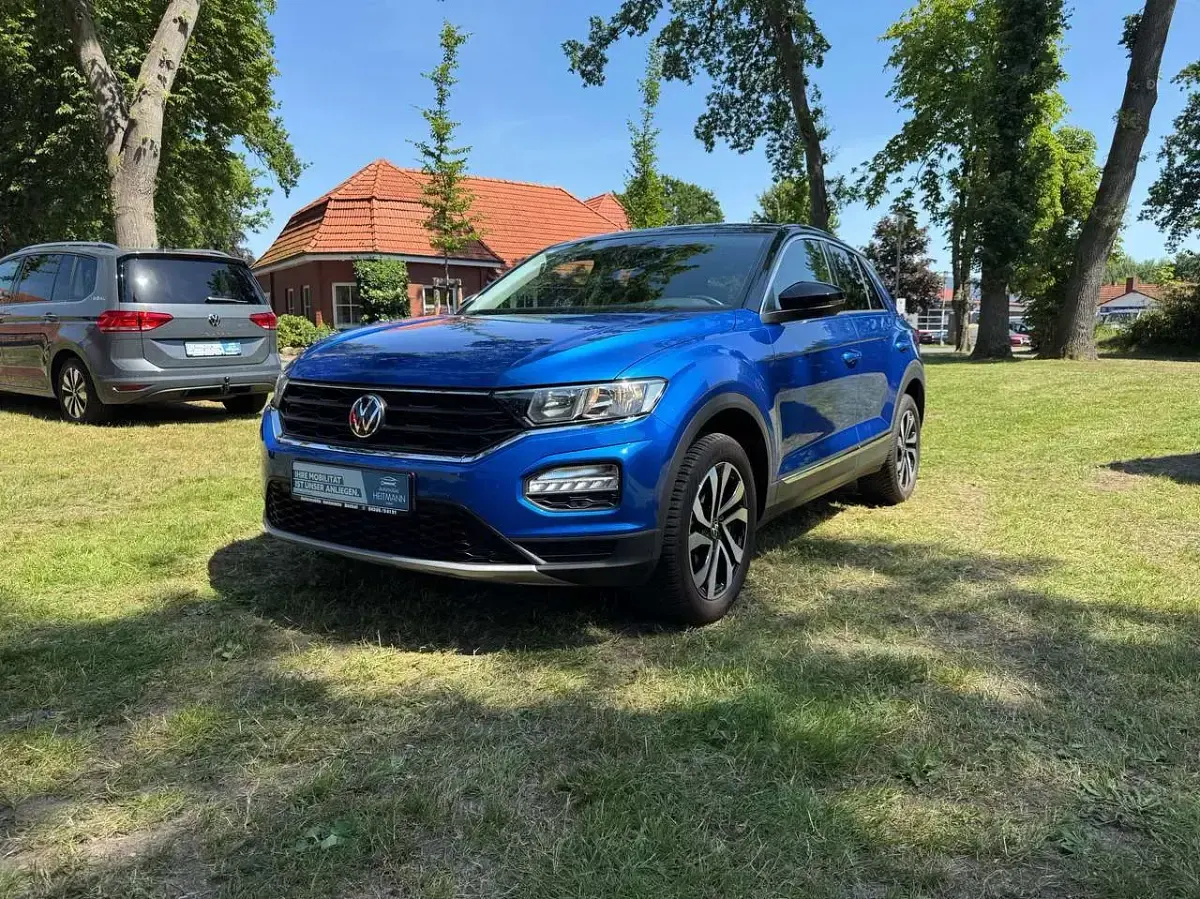 Gebraucht VW T-Roc Active 150 PS (110 kW) 2022 Ravennablau metallic SUV