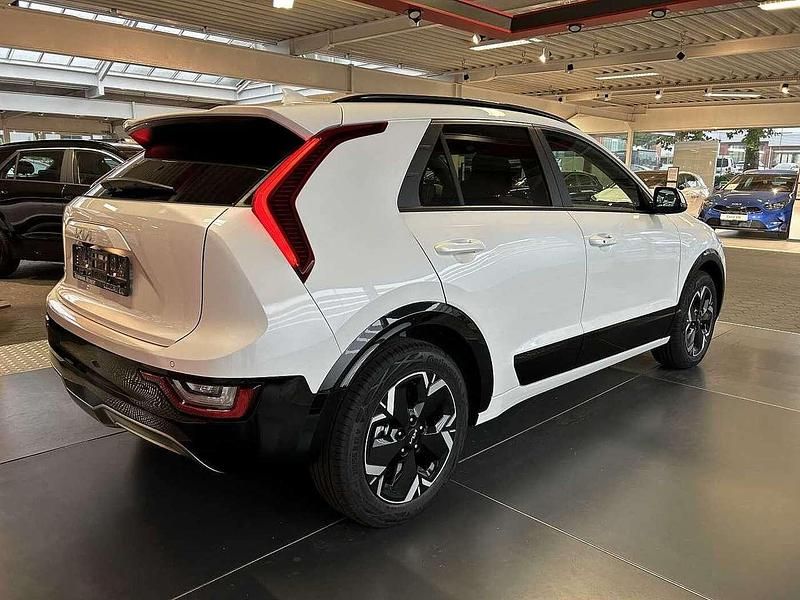 Gebraucht Kia e-Niro Spirit 150 kW (204 PS) 2024 Snow white pearl SUV