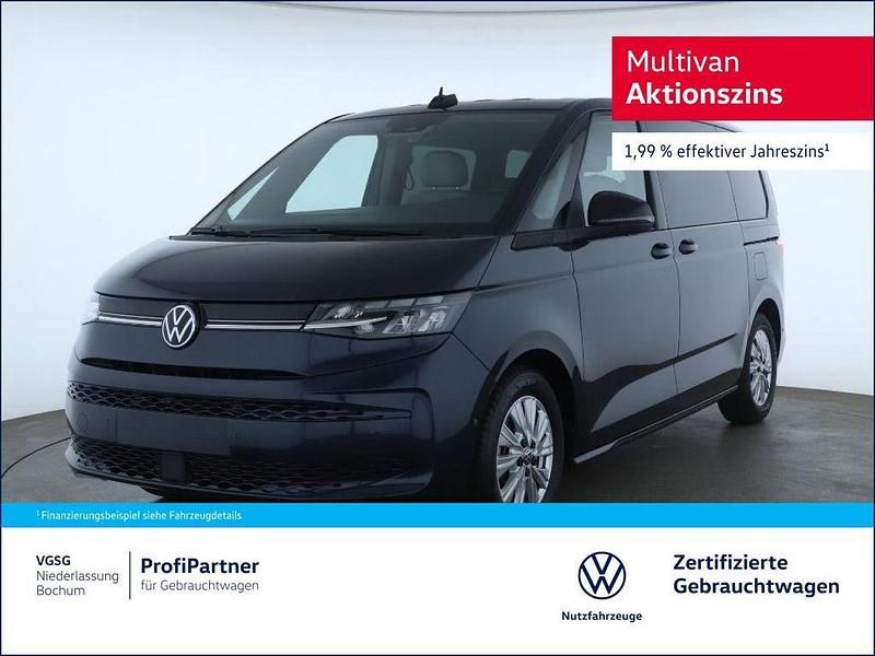 Blau Gebraucht 2023 VW Multivan Life Van / Kleinbus | 59.210 € (Teuer) - Bild 1/4