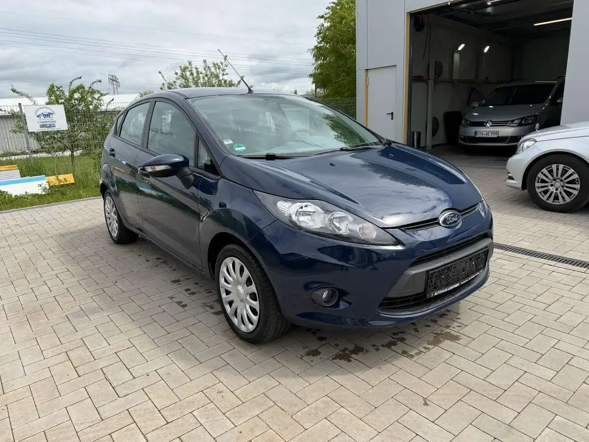 Gebraucht Ford Fiesta 97 PS (71 kW) 2009 Limousine
