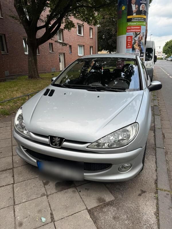 Silber Gebraucht 2006 Peugeot 206 Kleinwagen | 1.000 € (Fairer Preis) - Bild 1/4