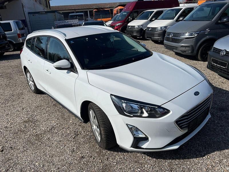 Gebraucht Ford Focus Cool & Connect 120 PS (88 kW) 2021 Weiß Kombi