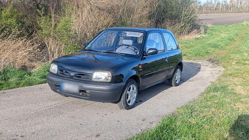 Gebraucht Nissan Micra 54 PS (39 kW) 1998 Schwarz Kleinwagen