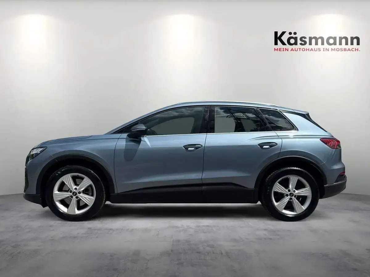 Usata Audi Q4 e-tron Comfort 150 kW (204 CV) 2023 Blu SUV