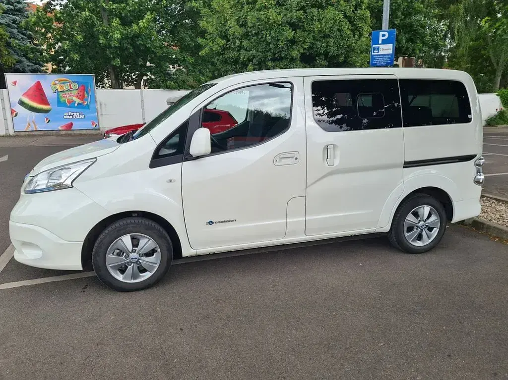 Gebraucht Nissan e-NV200 80 kW (109 PS) 2019 Weiß Van / Kleinbus