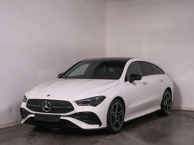 Unilack polarweiß Gebraucht 2024 Mercedes CLA200 AMG Kombi | 34.650 € (Fairer Preis) - Bild 1/3
