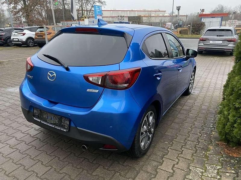 Gebraucht Mazda 2 Kizoku Intense 90 PS (66 kW) 2017 Blau metallic Kleinwagen