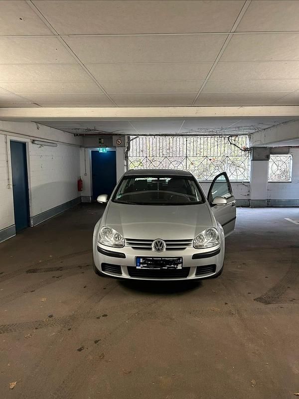 Gebraucht VW Golf IV 102 PS (75 kW) 2004 Silber Limousine