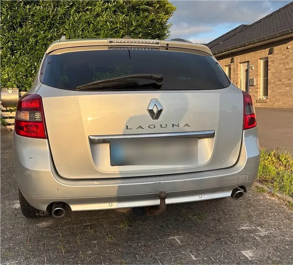 Gebraucht Renault Laguna III 110 PS (80 kW) 2008 Silber Kombi
