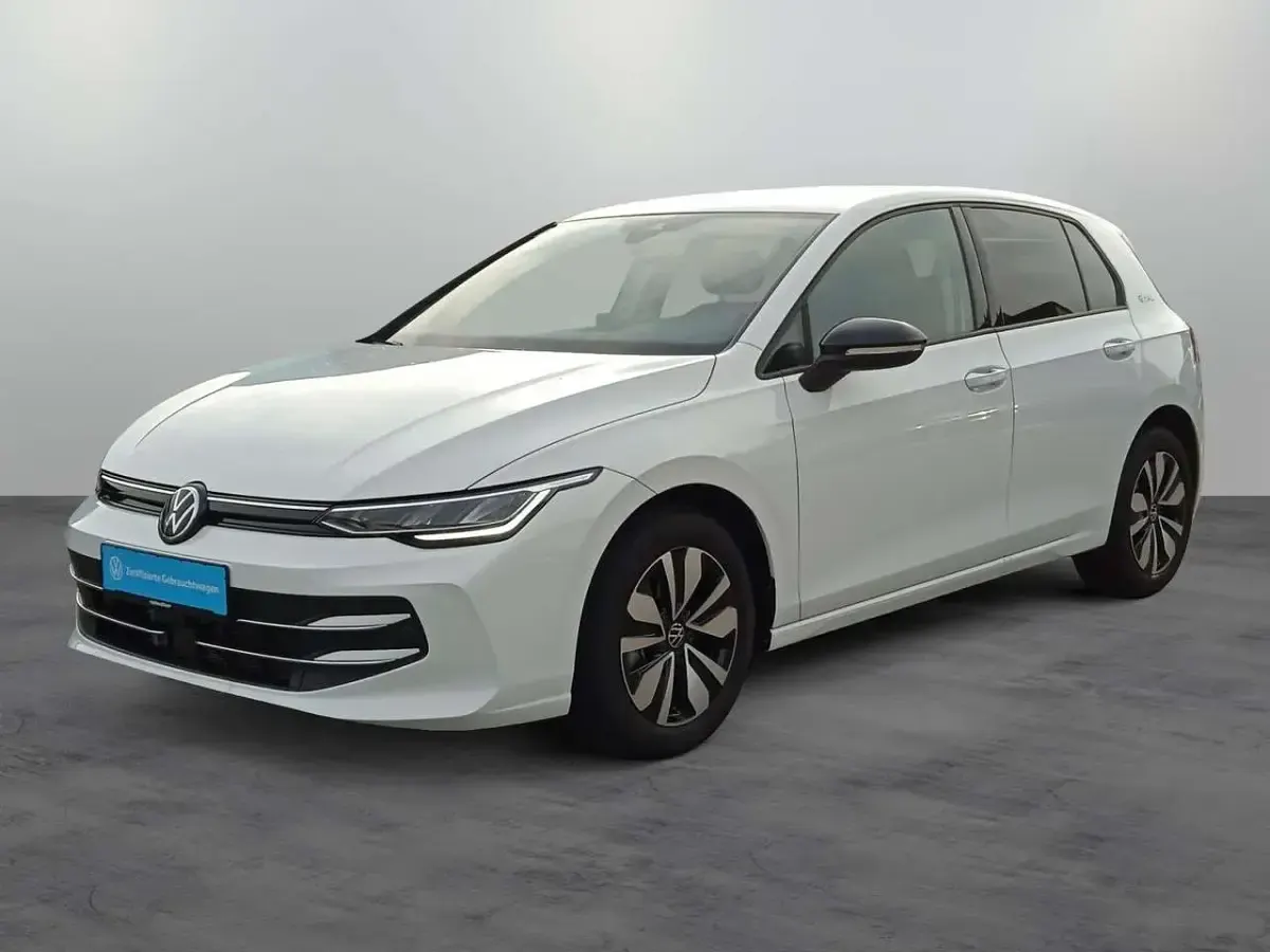 Gebraucht VW Golf VIII Goal 116 PS (85 kW) 2025 Pure white Limousine