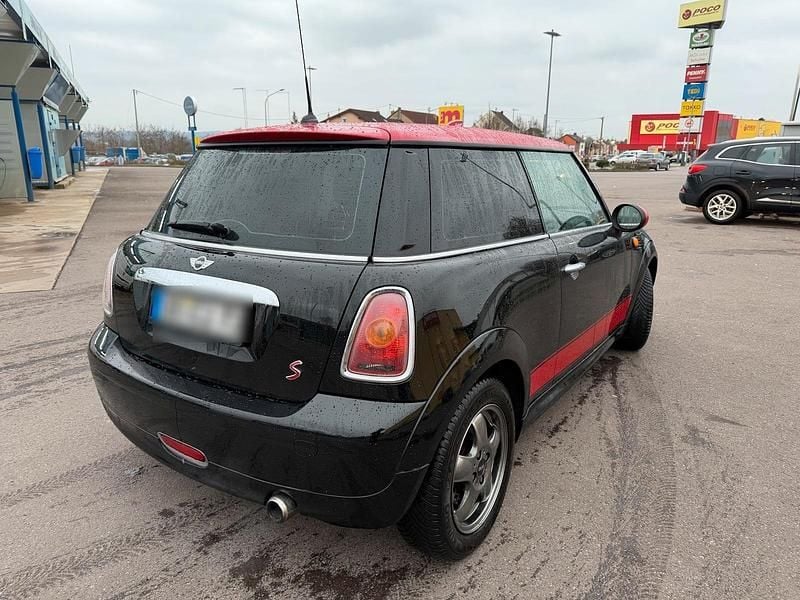 Gebraucht Mini Cooper 95 PS (69 kW) 2007 Schwarz Kleinwagen