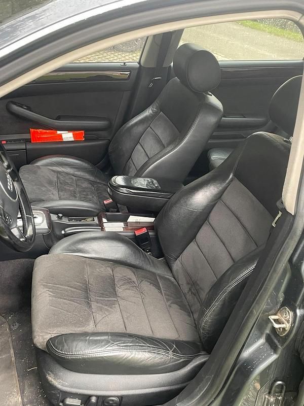 Gebraucht Audi A6 163 PS (119 kW) 2004 Grau Kombi