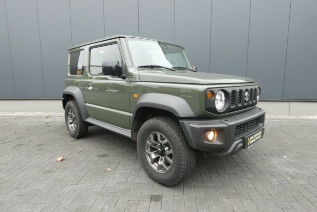Gebraucht Suzuki Jimny Comfort+ 102 PS (75 kW) 2018 Andere farbe SUV