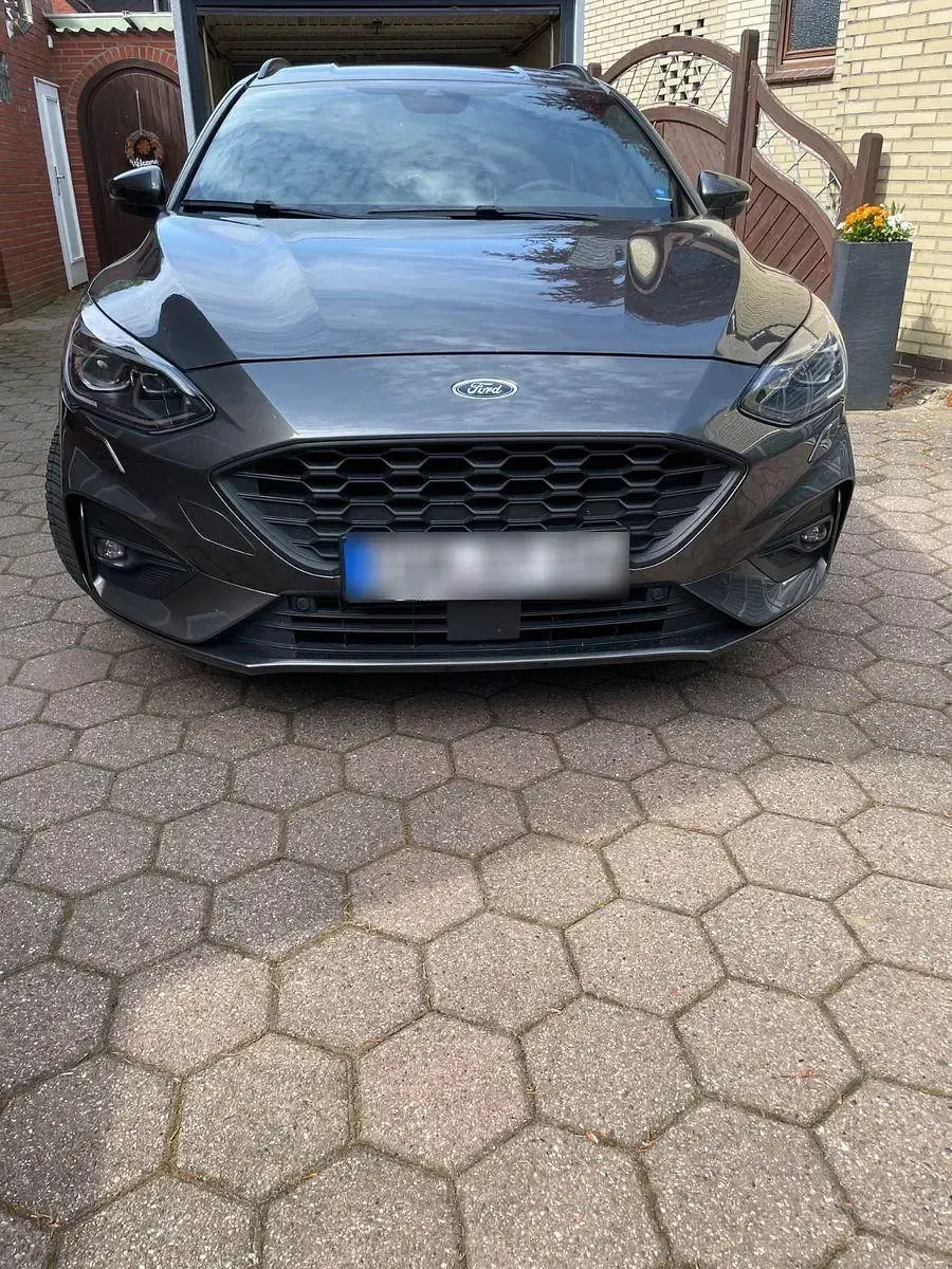 Gebraucht Ford Focus ST-Line 150 PS (110 kW) 2019 Grau Kombi
