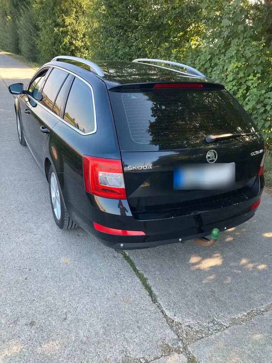 Gebraucht Skoda Octavia 150 PS (110 kW) 2015 Schwarz Kombi