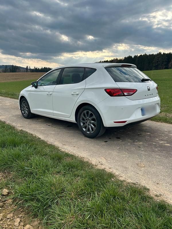Gebraucht Seat Leon I-Tech 105 PS (77 kW) 2014 Weiß Kombi