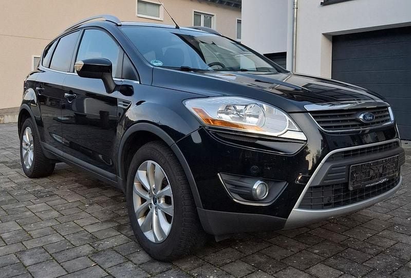 Gebraucht Ford Kuga Titanium 140 PS (102 kW) 2010 Schwarz SUV