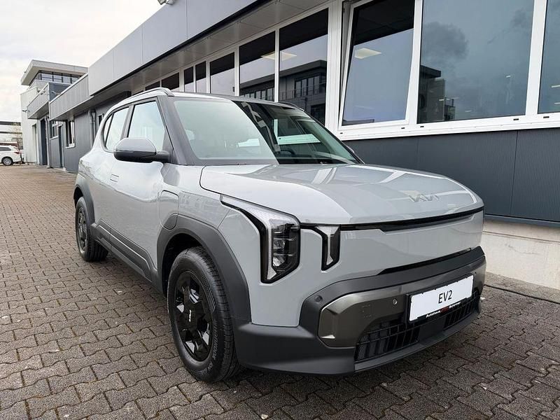 Neu Kia EV2 Air 108 kW (147 PS) 2026 Grau SUV