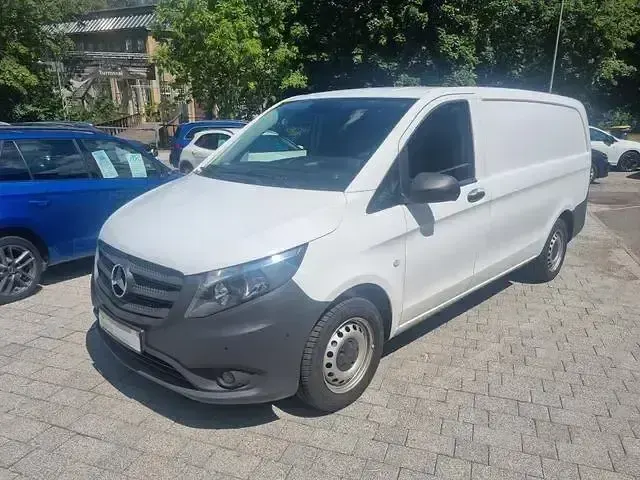 Gebraucht Mercedes Vito 163 PS (119 kW) 2021 Weiß Van