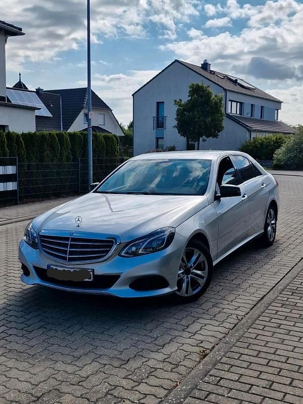 Gebraucht Mercedes E350 252 PS (185 kW) 2014 Limousine