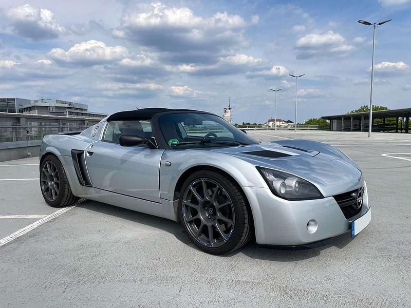 Gebraucht Opel Speedster 286 PS (210 kW) 2004 Silber Cabrio