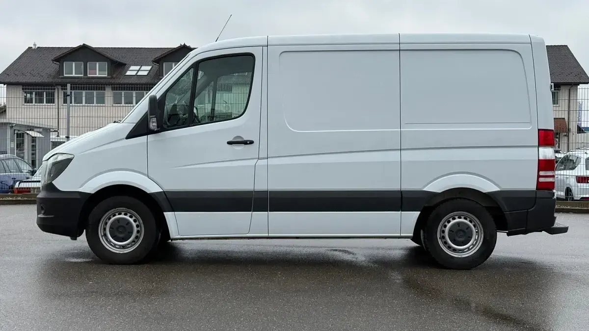 Używany Mercedes Sprinter 143 KM (105 kW) 2018 Biały Van
