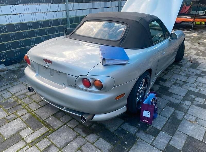Gebraucht Mazda MX5 110 PS (80 kW) 2000 Silber Cabrio