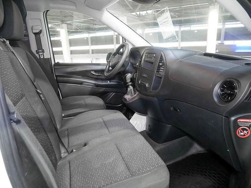 Gebraucht Mercedes Vito 102 PS (75 kW) 2020 Arktikweiß Van