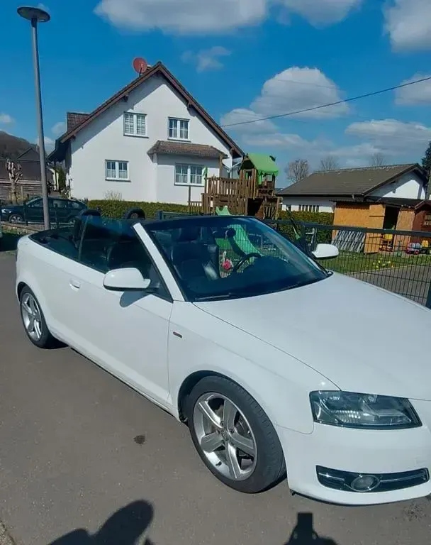 Gebraucht Audi A3 Cabriolet S-Line 105 PS (77 kW) 2010 Weiß Cabrio