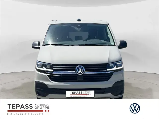 Gebraucht VW California Beach 150 PS (110 kW) 2021 Grau Van