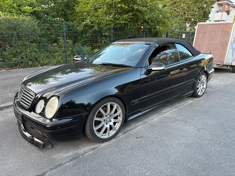 Schwarz Gebraucht 2001 Mercedes CLK320 Avantgarde Cabrio | 2.750 € (Superpreis) - Bild 1/4
