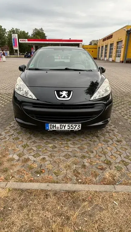 Gebraucht Peugeot 207 75 PS (55 kW) 2009 Schwarz Kleinwagen