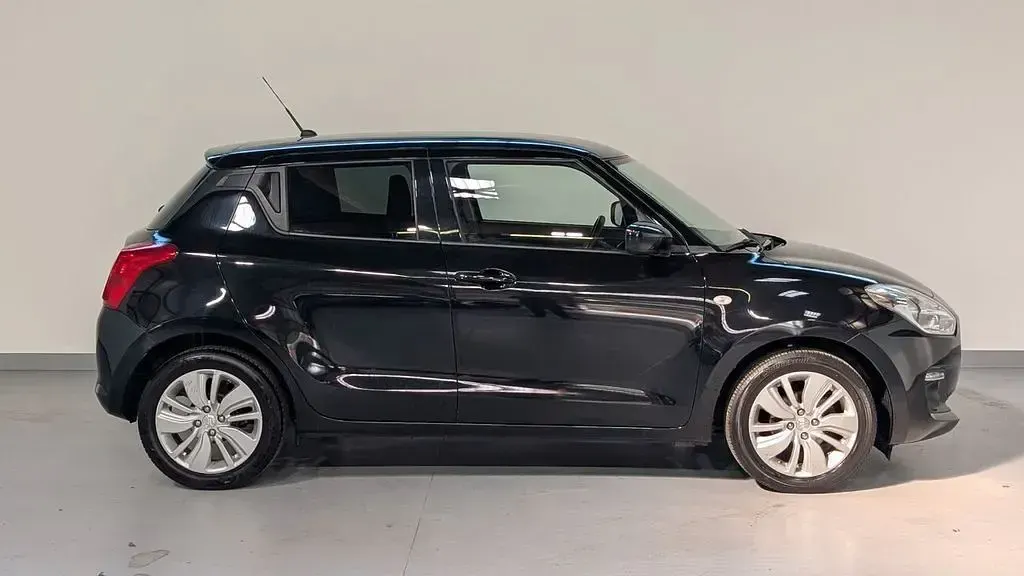 Gebraucht Suzuki Swift Comfort 90 PS (66 kW) 2020 Schwarz Kleinwagen