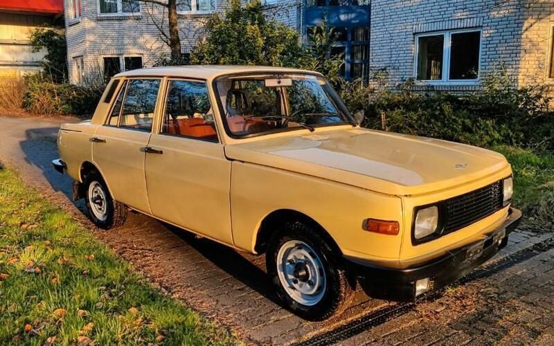Beige Gebraucht 1984 Wartburg 353 Limousine | 5.550 € - Bild 1/4