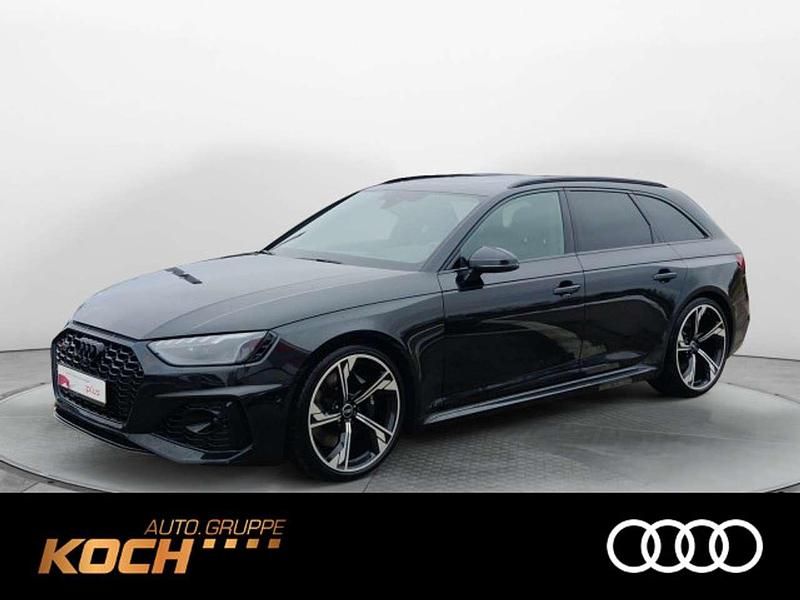 Gebraucht Audi RS4 Ambiente 451 PS (331 kW) 2023 Mythosschwarz metallic Kombi