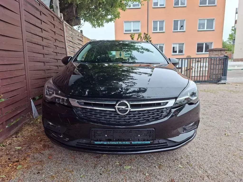 Gebraucht Opel Astra Innovation 136 PS (100 kW) 2019 Schwarz Limousine