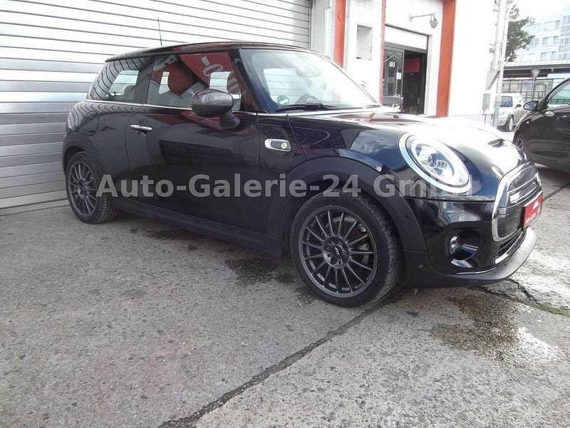 Gebraucht Mini Cooper SE 135 kW (184 PS) 2020 Schwarz Kleinwagen